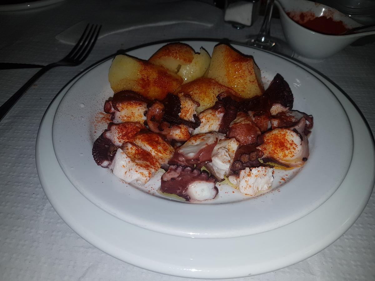 Hostal Restaurante Classic Columbrianos Eksteriør billede